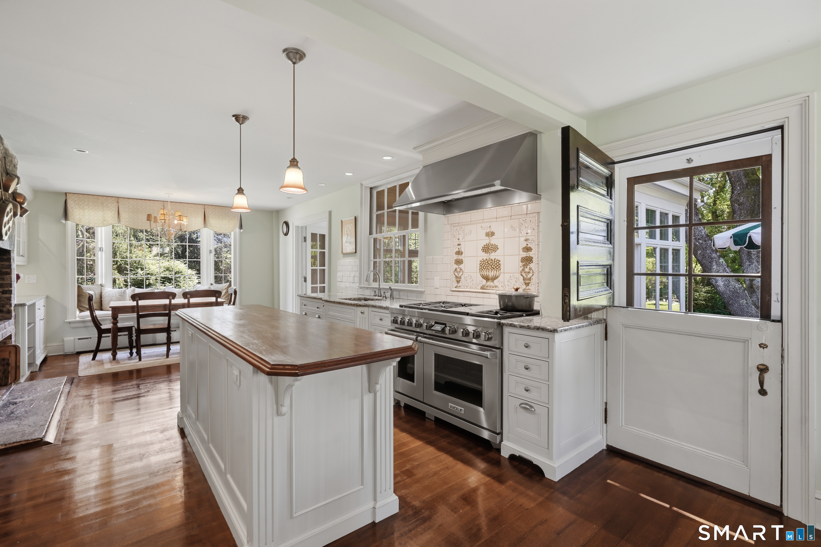 137 Sturges Ridge Road Wilton, CT 06897 - Photo 10 of 35