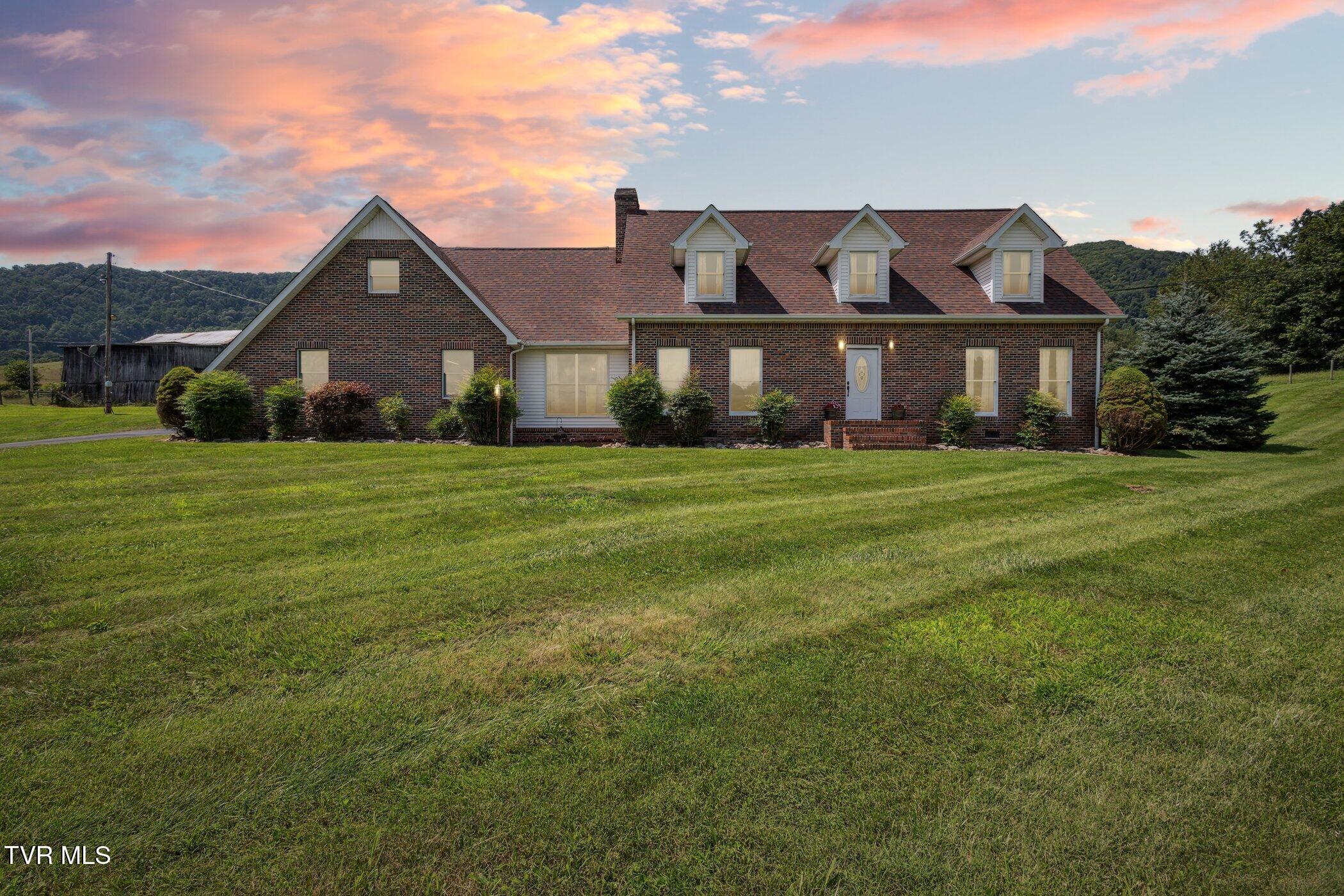6929 Finney Road Honaker, VA 24260 - Photo 2 of 32 6929-Finney-Rd-Honaker-VA-24260-WindowSt