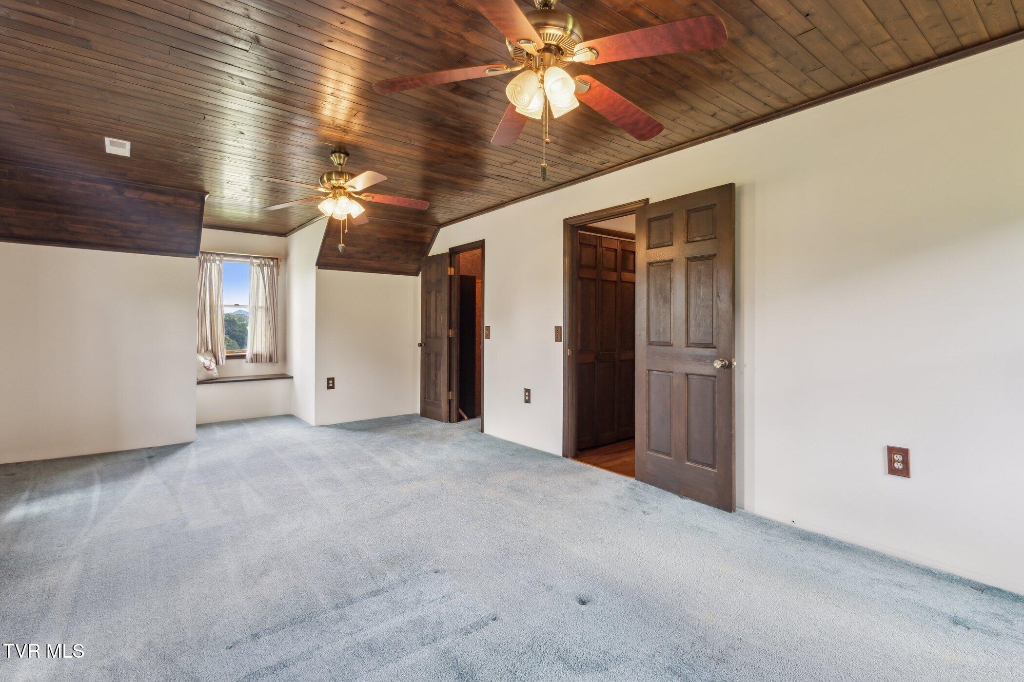 6929 Finney Road Honaker, VA 24260 - Photo 23 of 32 6929-Finney-Rd-Honaker-VA-24260-WindowSt