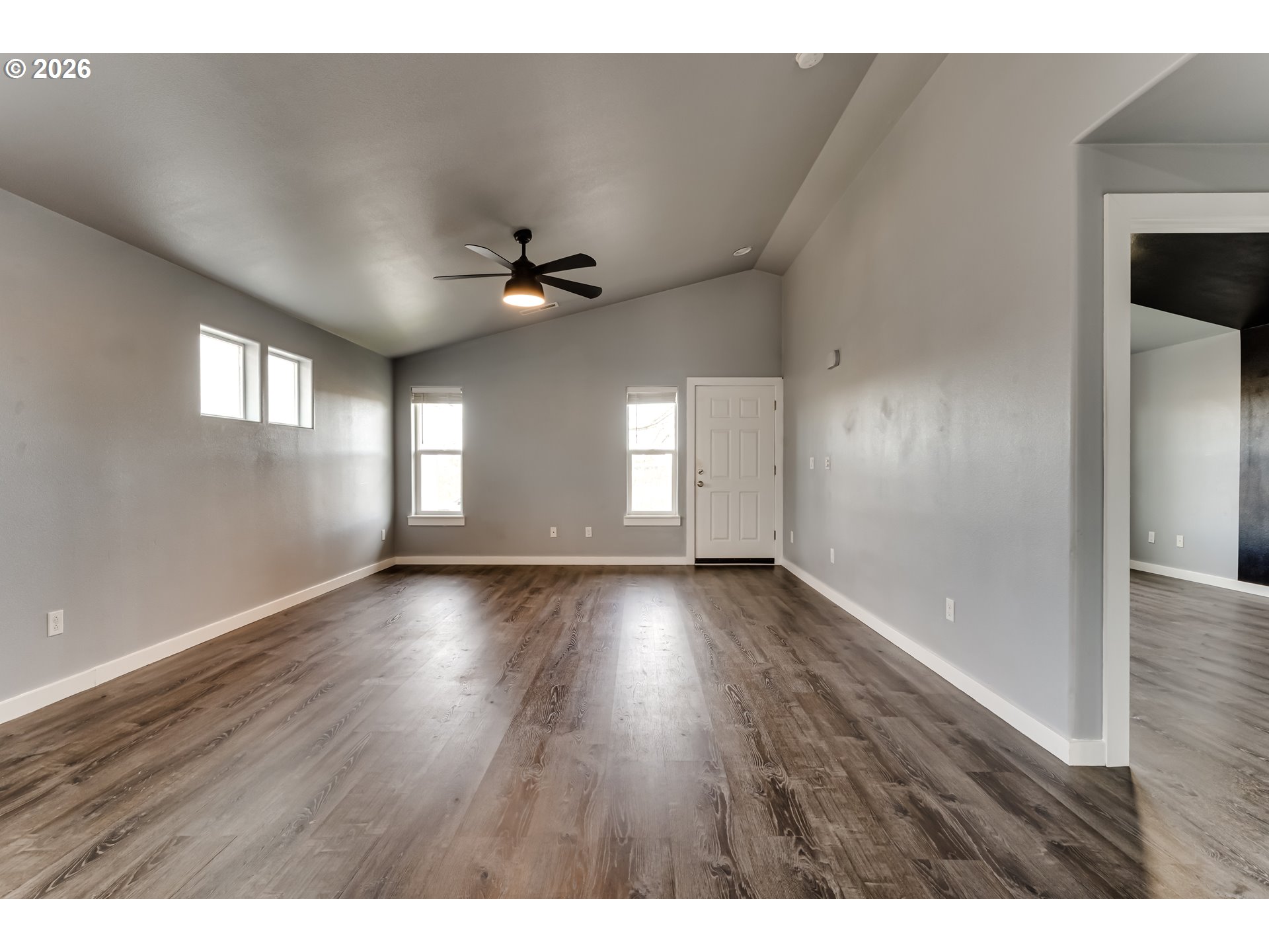 5854 Avalon Street Eugene, OR 97402 - Photo 7 of 37