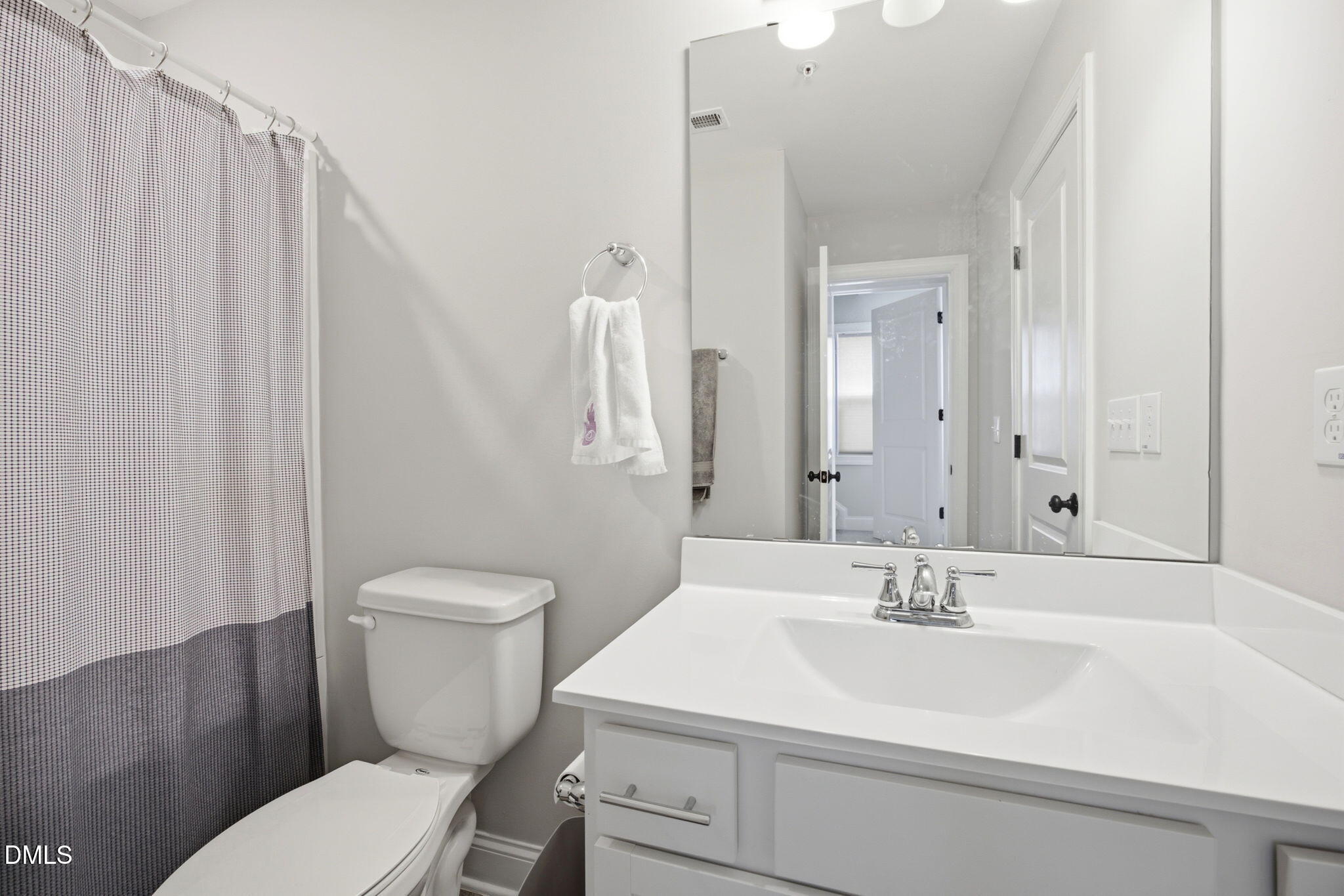 6810 Milligan Way, Unit 105 Raleigh, NC 27613 - Photo 29 of 35 46-web-or-mls-IMG_5929 copy