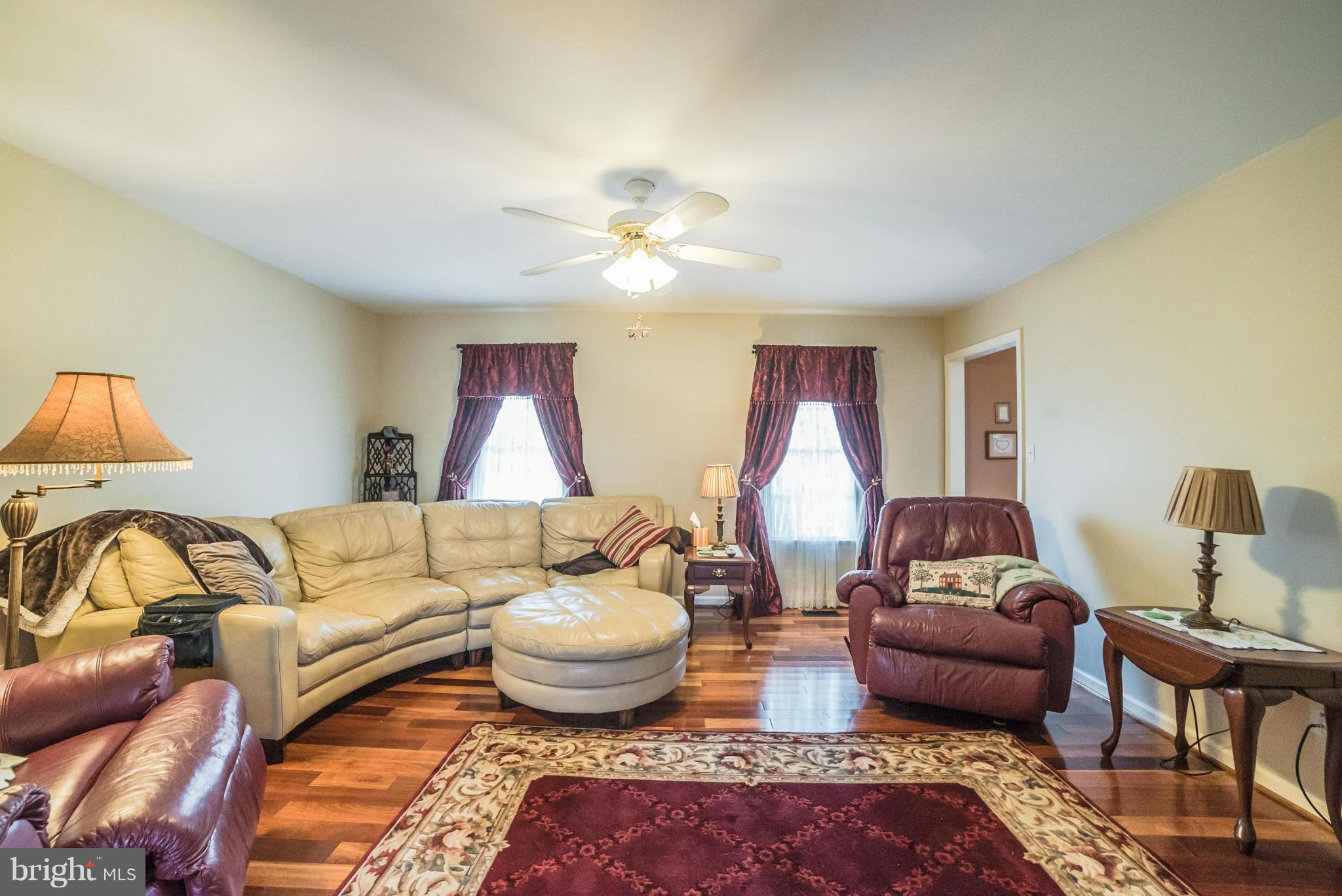 2522 Ruthsburg Road Centreville, MD 21617 - Photo 6 of 30 Living Room