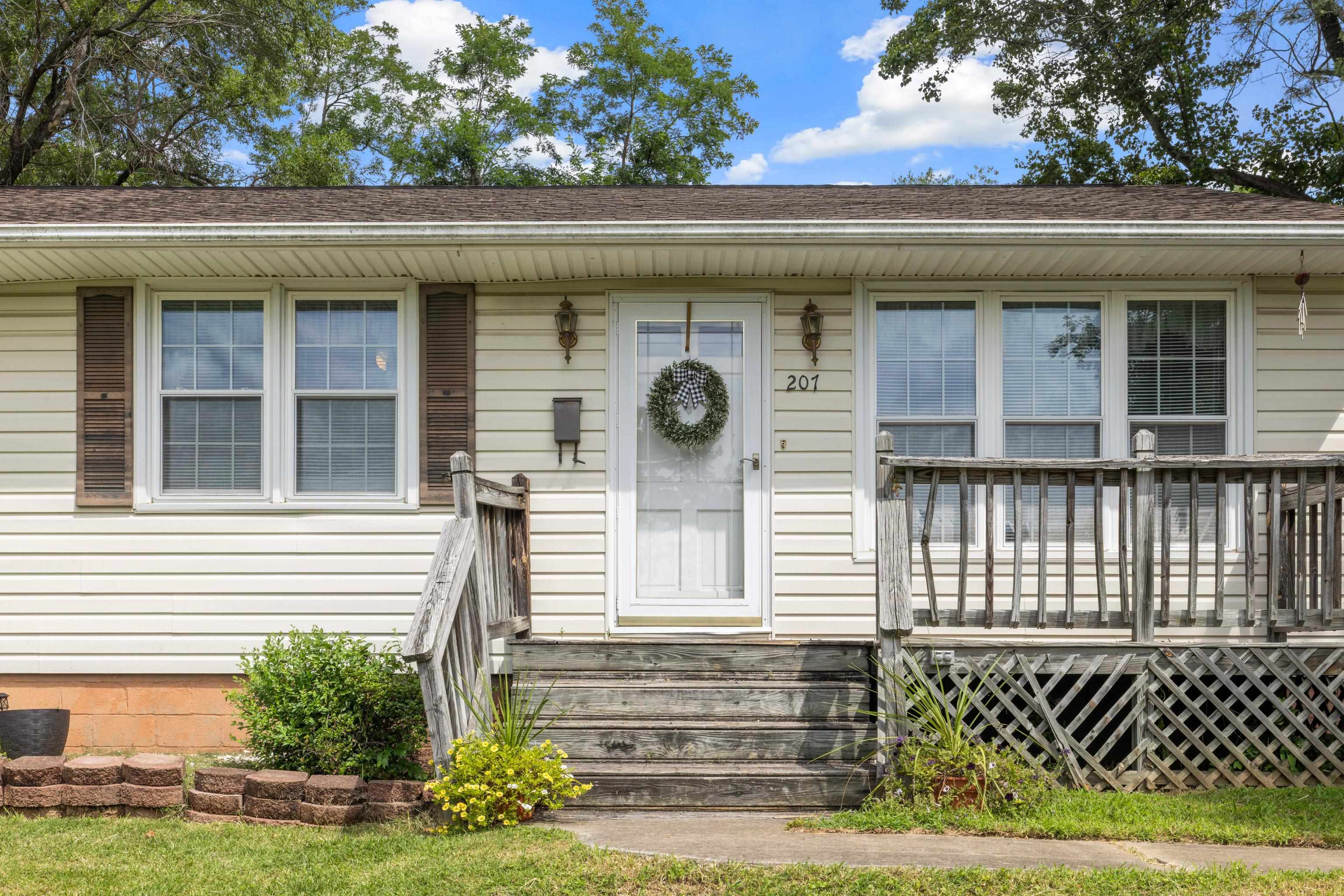 207 Link Road Waynesboro, VA 22980 - Photo 4 of 42 Gallery Image 4