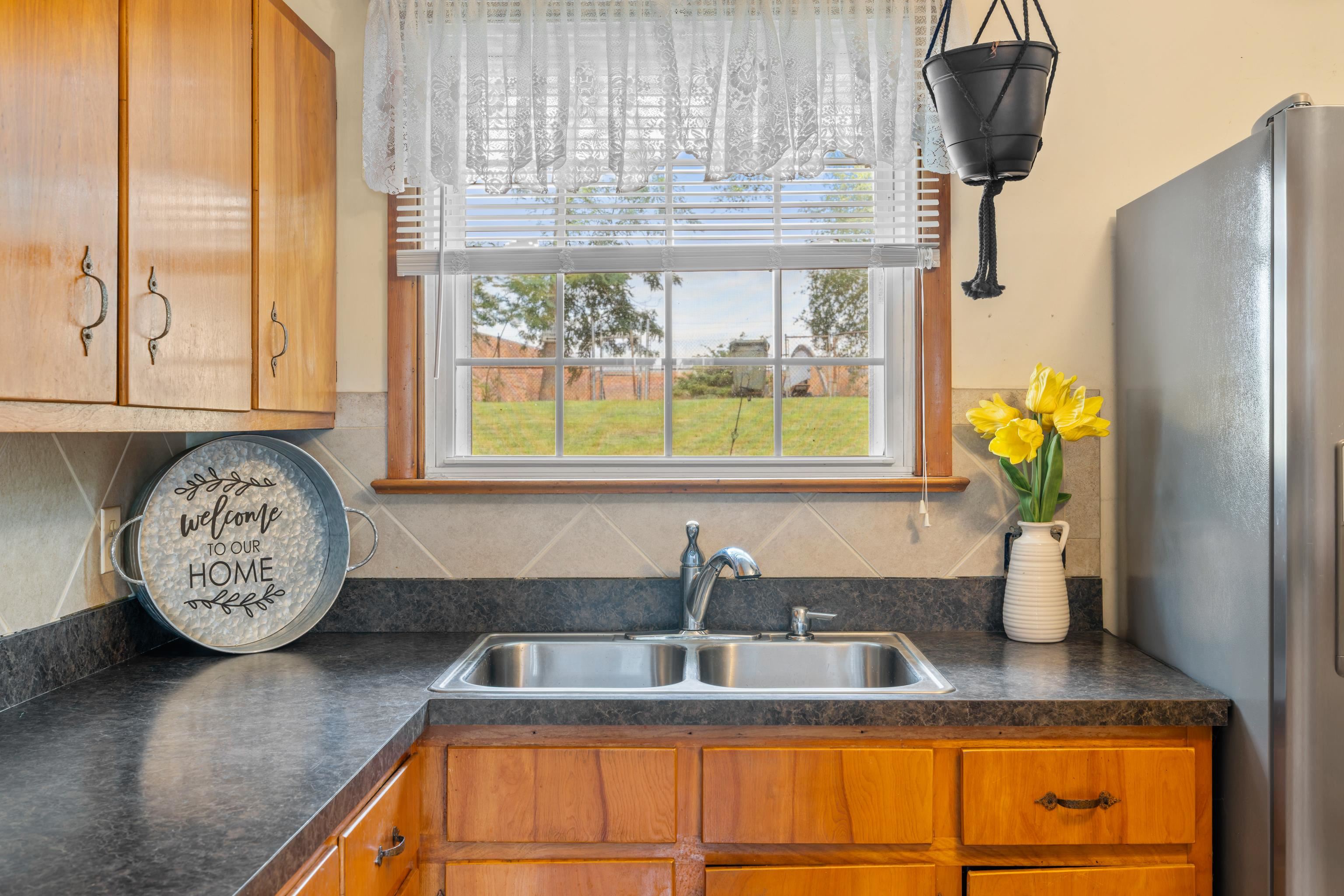207 Link Road Waynesboro, VA 22980 - Photo 9 of 42 Gallery Image 9