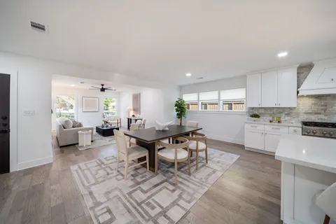 $960,000 | 2501 Briarhurst Drive, Houston, TX 77057