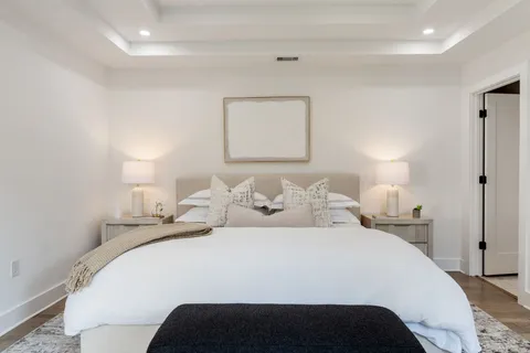 $960,000 | 2501 Briarhurst Drive, Houston, TX 77057