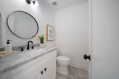 $960,000 | 2501 Briarhurst Drive, Houston, TX 77057