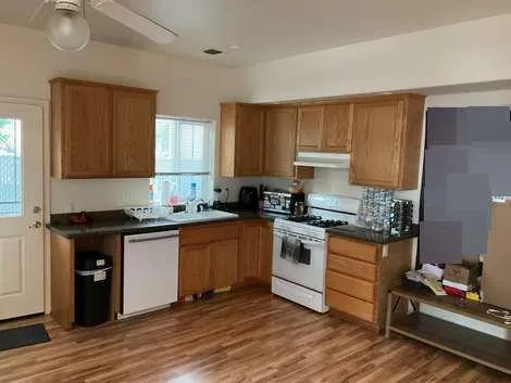 a close view of sink and tap