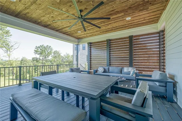 $1,687,000 | 2004 Caymus Court, Baden, PA 15005