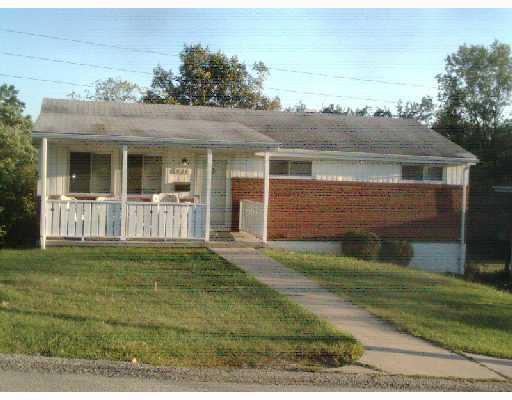 534 Lindsay Road Carnegie, PA 15106 - Photo 1 of 8 Exterior Front.