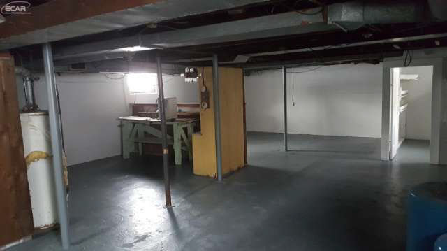 1224 East Mt Morris Road Mount Morris, MI 48458 - Photo 15 of 16 21111142-14.JPG
