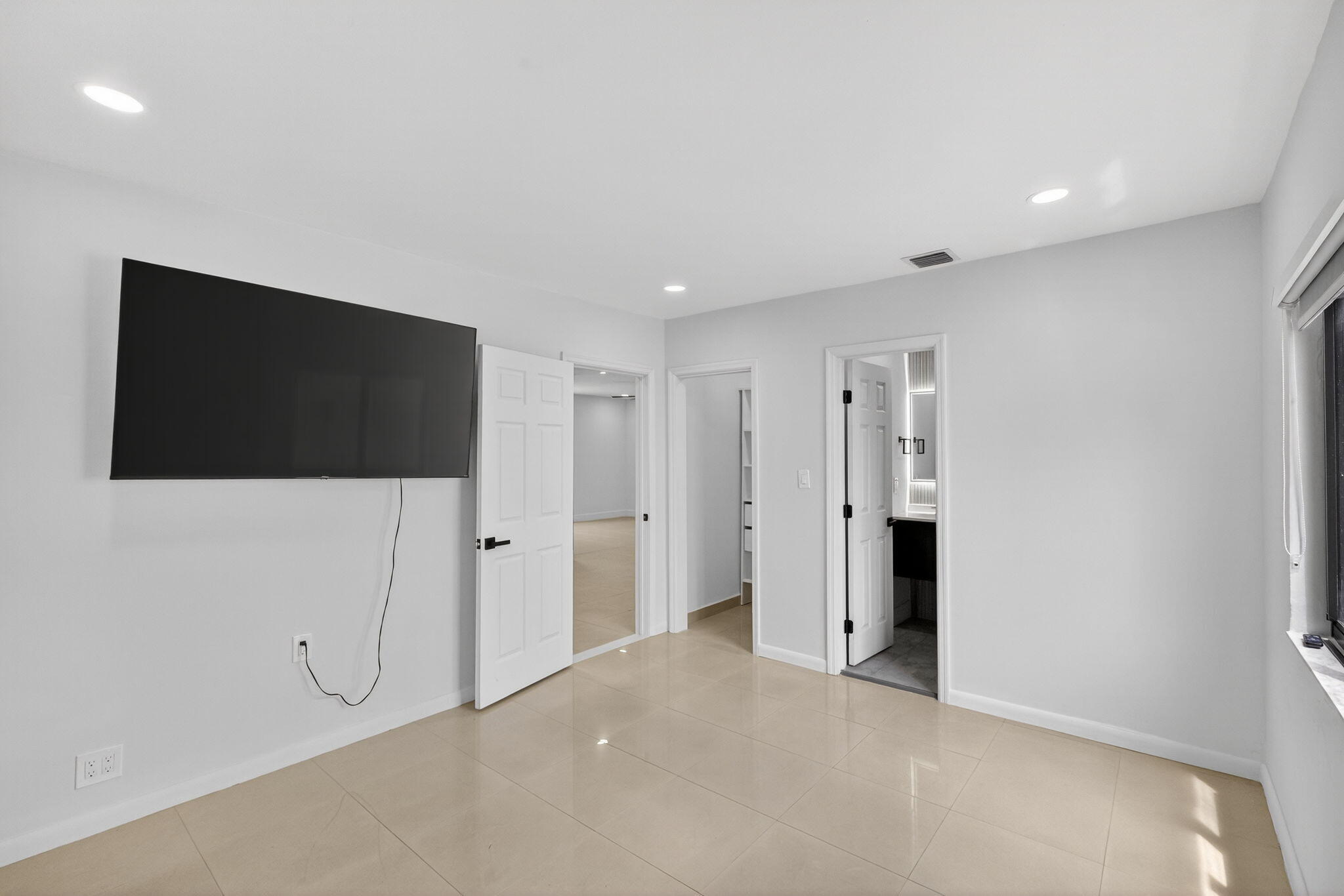 2244 Southwest 10th Street Miami, FL 33135 - Photo 26 of 40 a view of a livingroom with an empty space