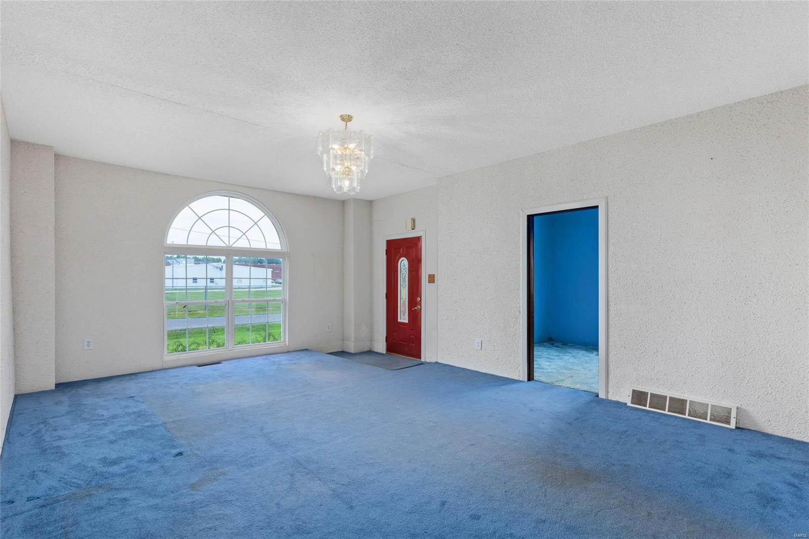 614 West Maple Street Gillespie, IL 62033 - Photo 11 of 24