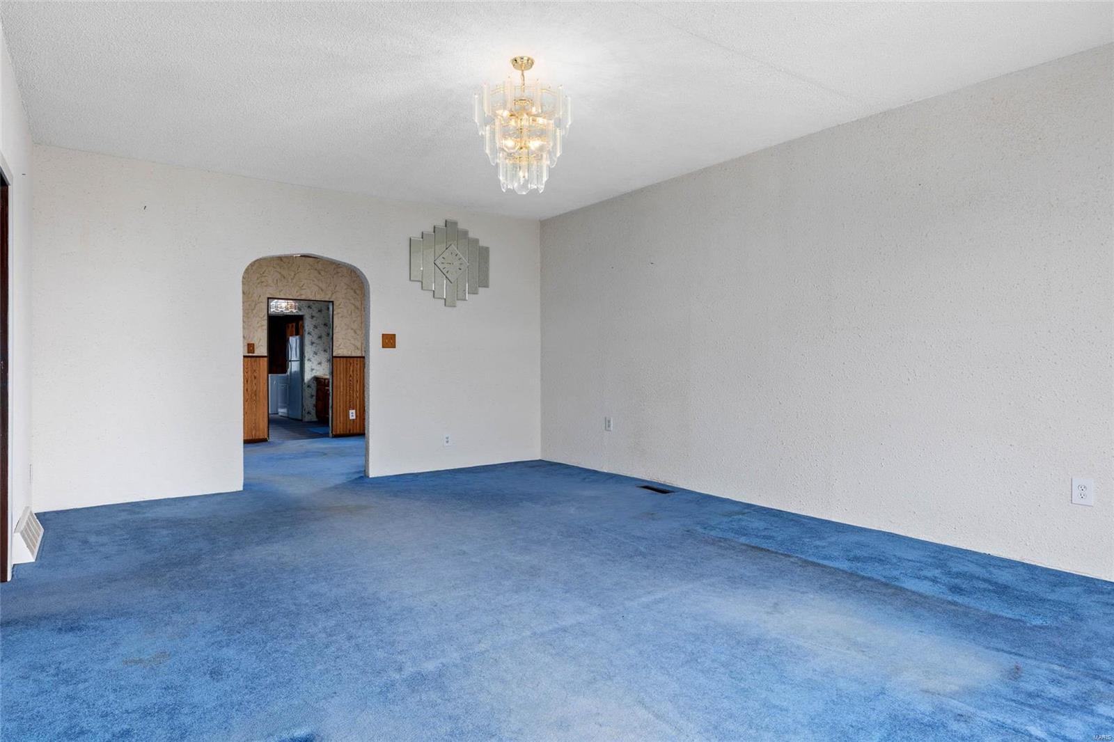 614 West Maple Street Gillespie, IL 62033 - Photo 9 of 24