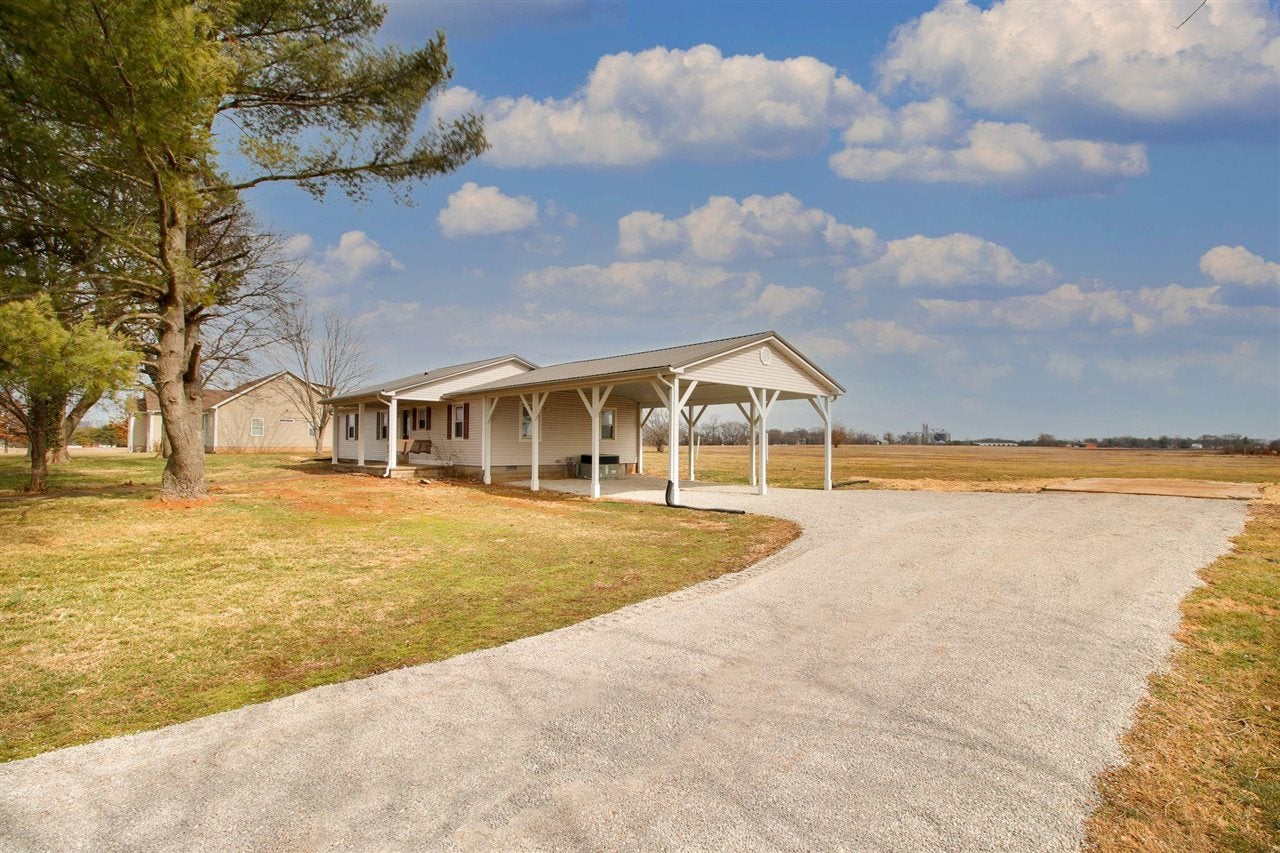 464 Skees Road Bowling Green, KY 42104 - Photo 2 of 20 Gallery Image 2