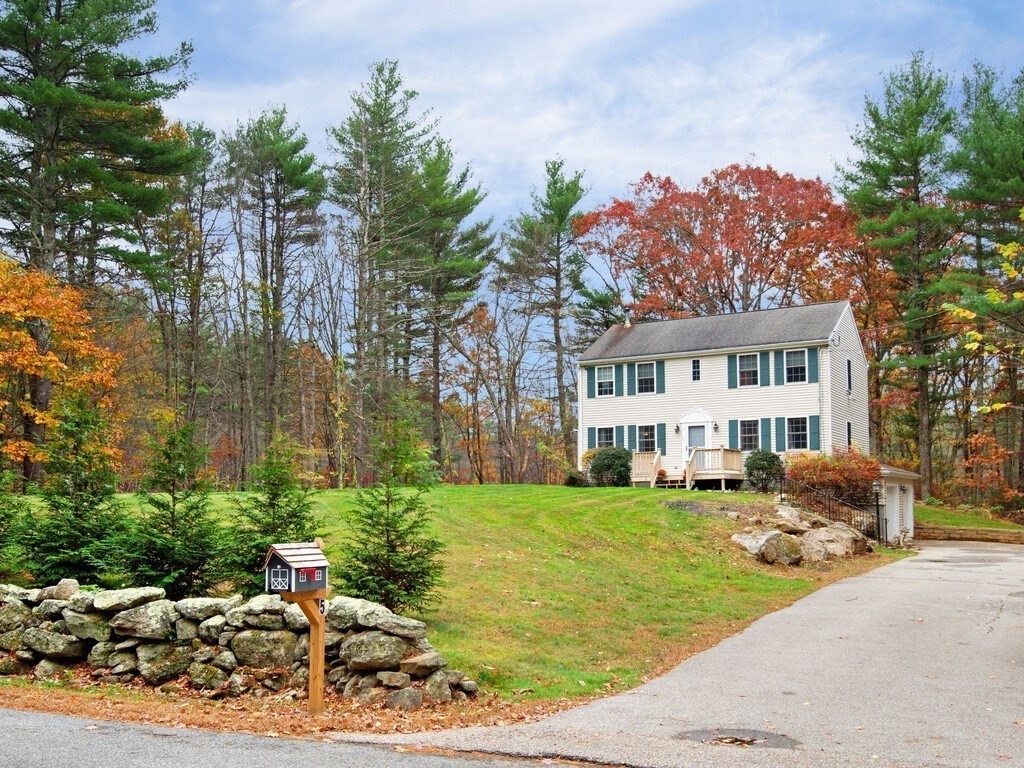 5 Ladd Road Sturbridge, MA 01566 - Photo 3 of 32