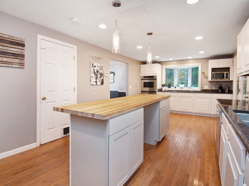 5 Ladd Road Sturbridge, MA 01566 - Photo 10 of 32
