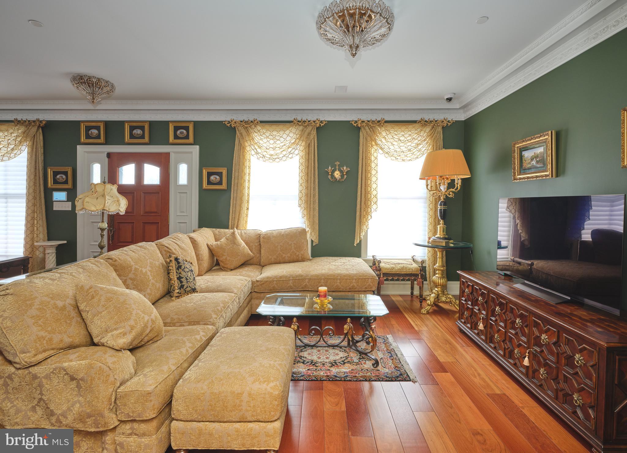 34 West Mechanic Street New Hope, PA 18938 - Photo 13 of 39 a living room with furniture and a flat screen tv