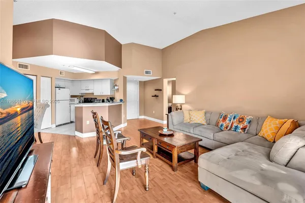 $345,000 | 771 North Pine Island Road, Unit 303, Plantation, FL 33324