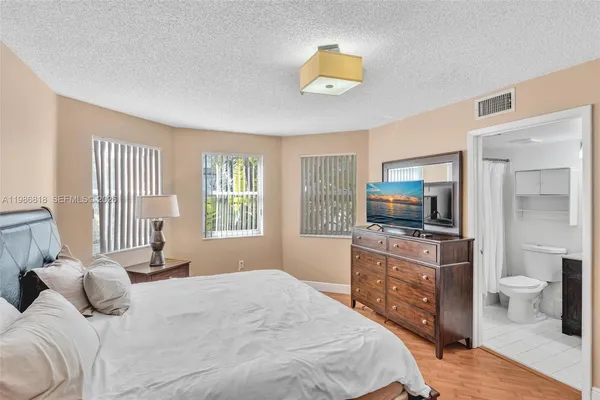 $345,000 | 771 North Pine Island Road, Unit 303, Plantation, FL 33324