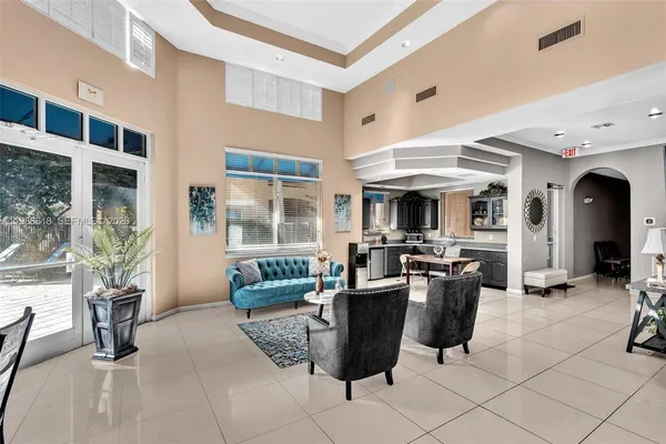 $345,000 | 771 North Pine Island Road, Unit 303, Plantation, FL 33324