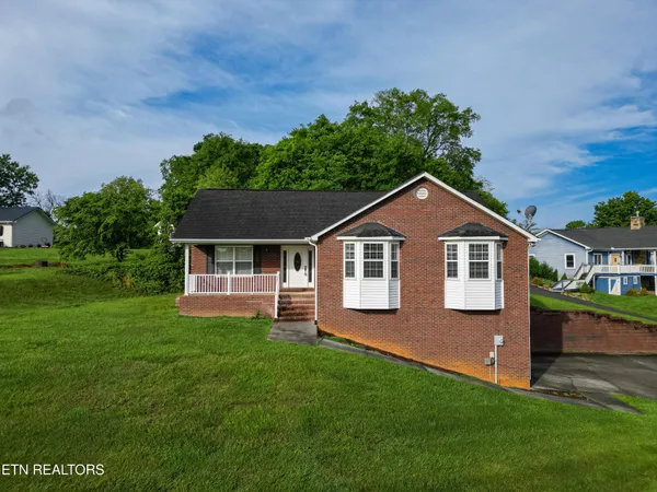 $569,900 | 2147 Aaron Court, Sevierville, TN 37876