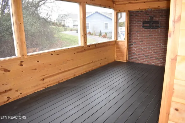 $569,900 | 2147 Aaron Court, Sevierville, TN 37876