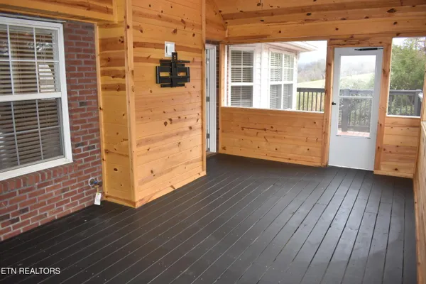 $569,900 | 2147 Aaron Court, Sevierville, TN 37876