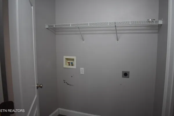 $569,900 | 2147 Aaron Court, Sevierville, TN 37876