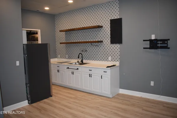 $569,900 | 2147 Aaron Court, Sevierville, TN 37876