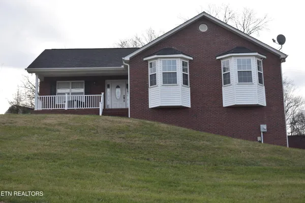 $569,900 | 2147 Aaron Court, Sevierville, TN 37876