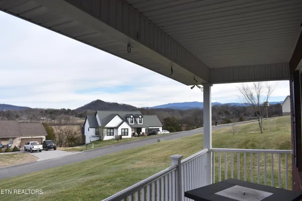 $569,900 | 2147 Aaron Court, Sevierville, TN 37876