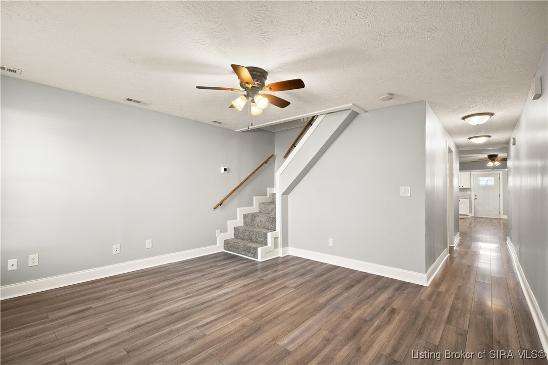 1409 Locust Street New Albany, IN 47150 - Photo 12 of 50