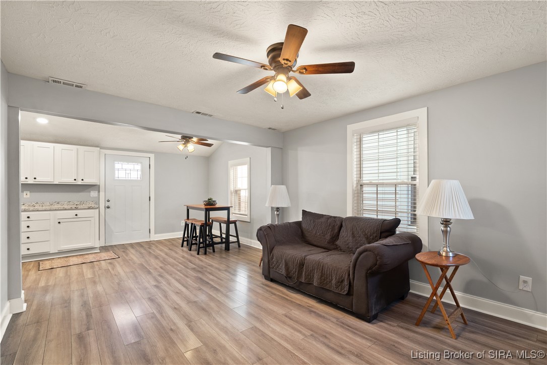 1409 Locust Street New Albany, IN 47150 - Photo 13 of 50