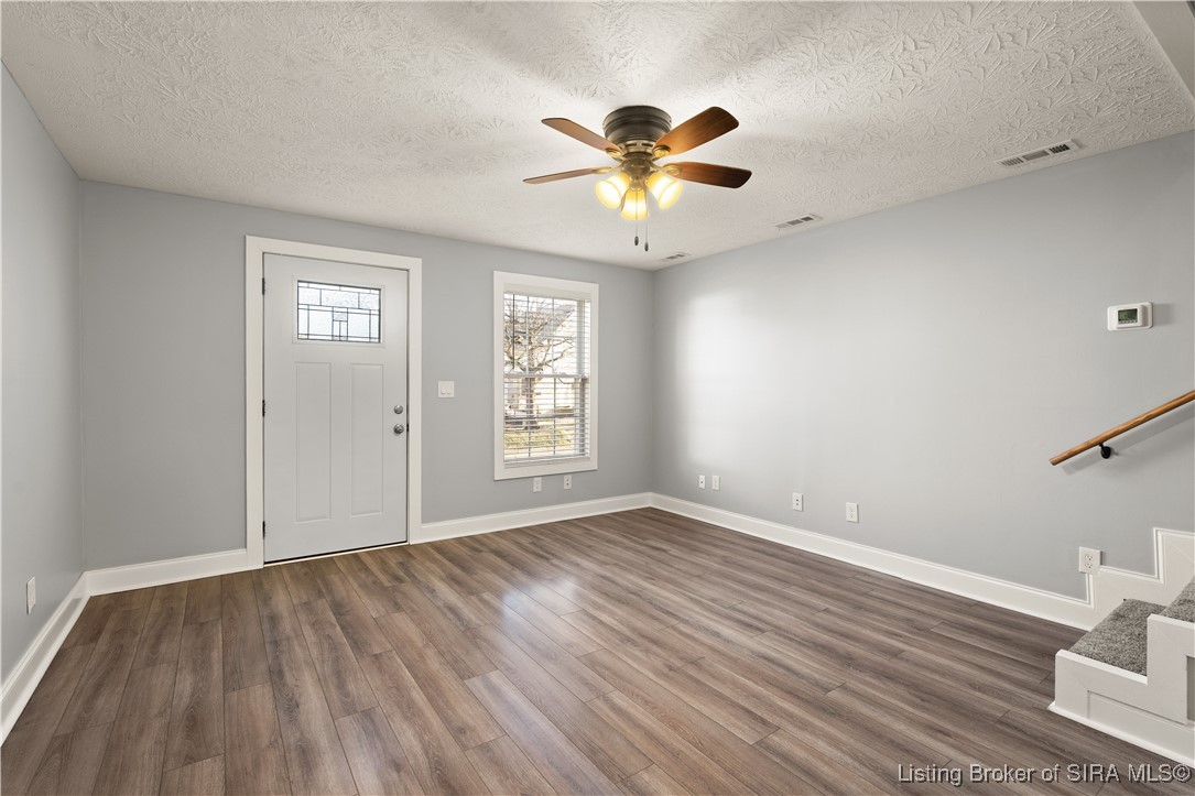 1409 Locust Street New Albany, IN 47150 - Photo 9 of 50