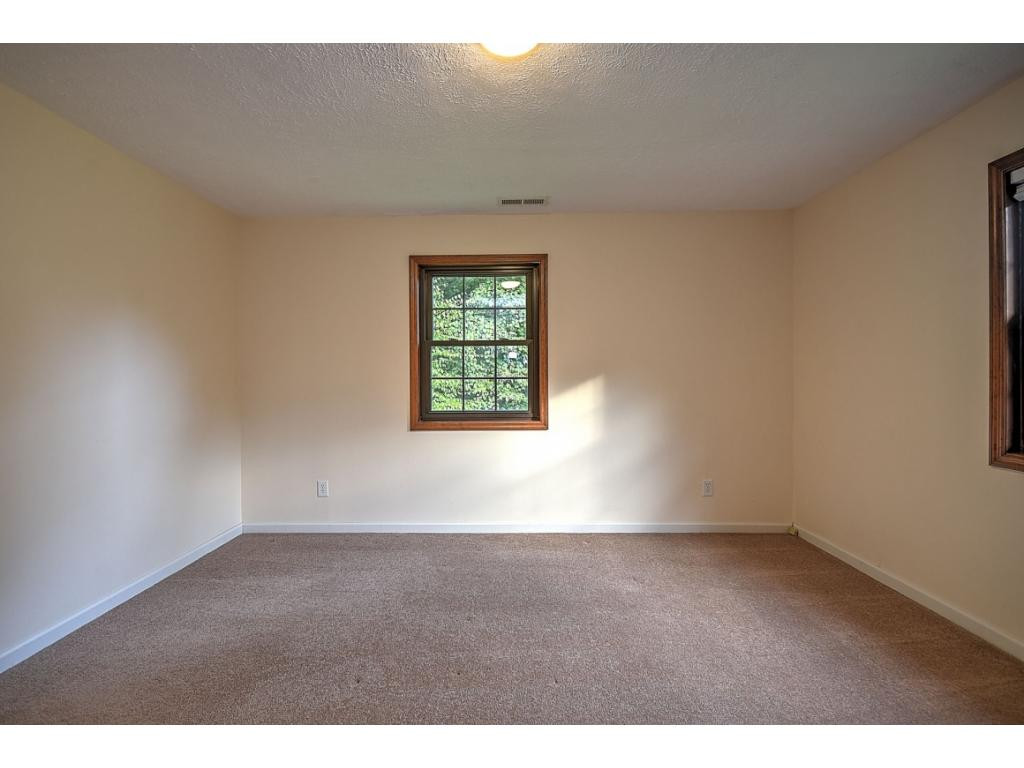 800 Ray Clark Road Elizabethton, TN 37643 - Photo 17 of 34 Photo 17