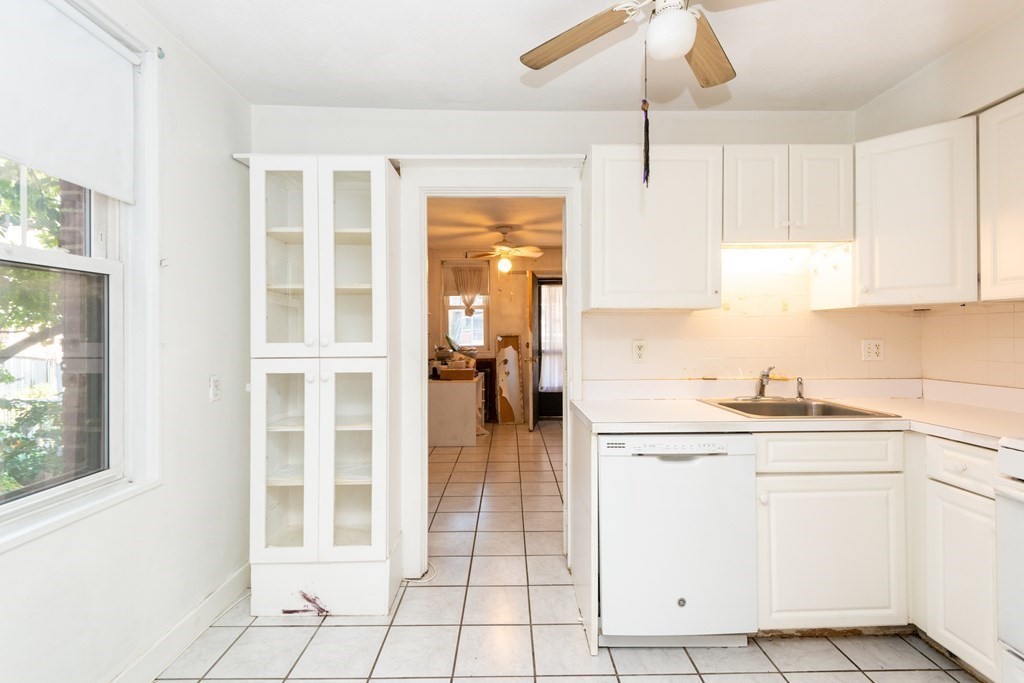 120 Lanark Road, Unit 3 Boston, MA 02135 - Photo 10 of 28