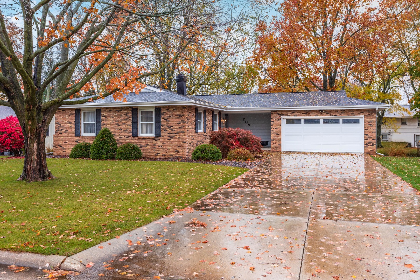 209 Riss Drive Normal, IL 61761 - Photo 1 of 36 Gallery Image 1