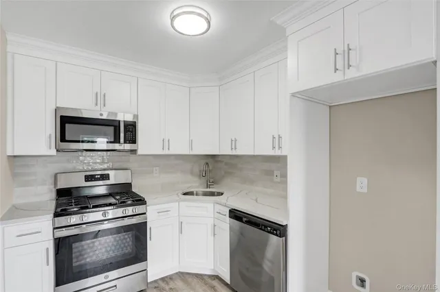 $780,000 | 14 Emporia Avenue, Elmont, NY 11003