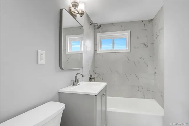 $780,000 | 14 Emporia Avenue, Elmont, NY 11003