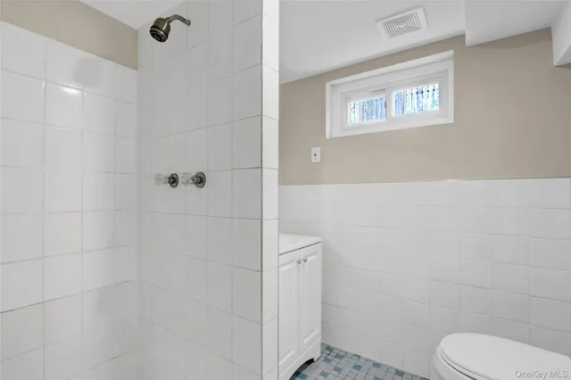 $780,000 | 14 Emporia Avenue, Elmont, NY 11003