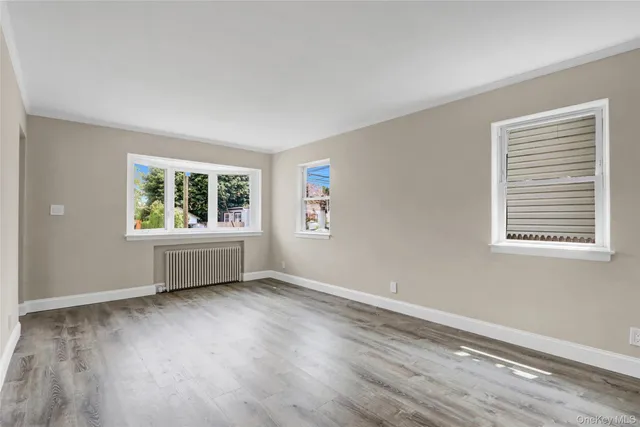 $780,000 | 14 Emporia Avenue, Elmont, NY 11003