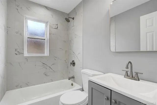 $780,000 | 14 Emporia Avenue, Elmont, NY 11003