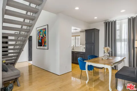 $1,379,000 | Undisclosed Address, Los Angeles, CA 90049