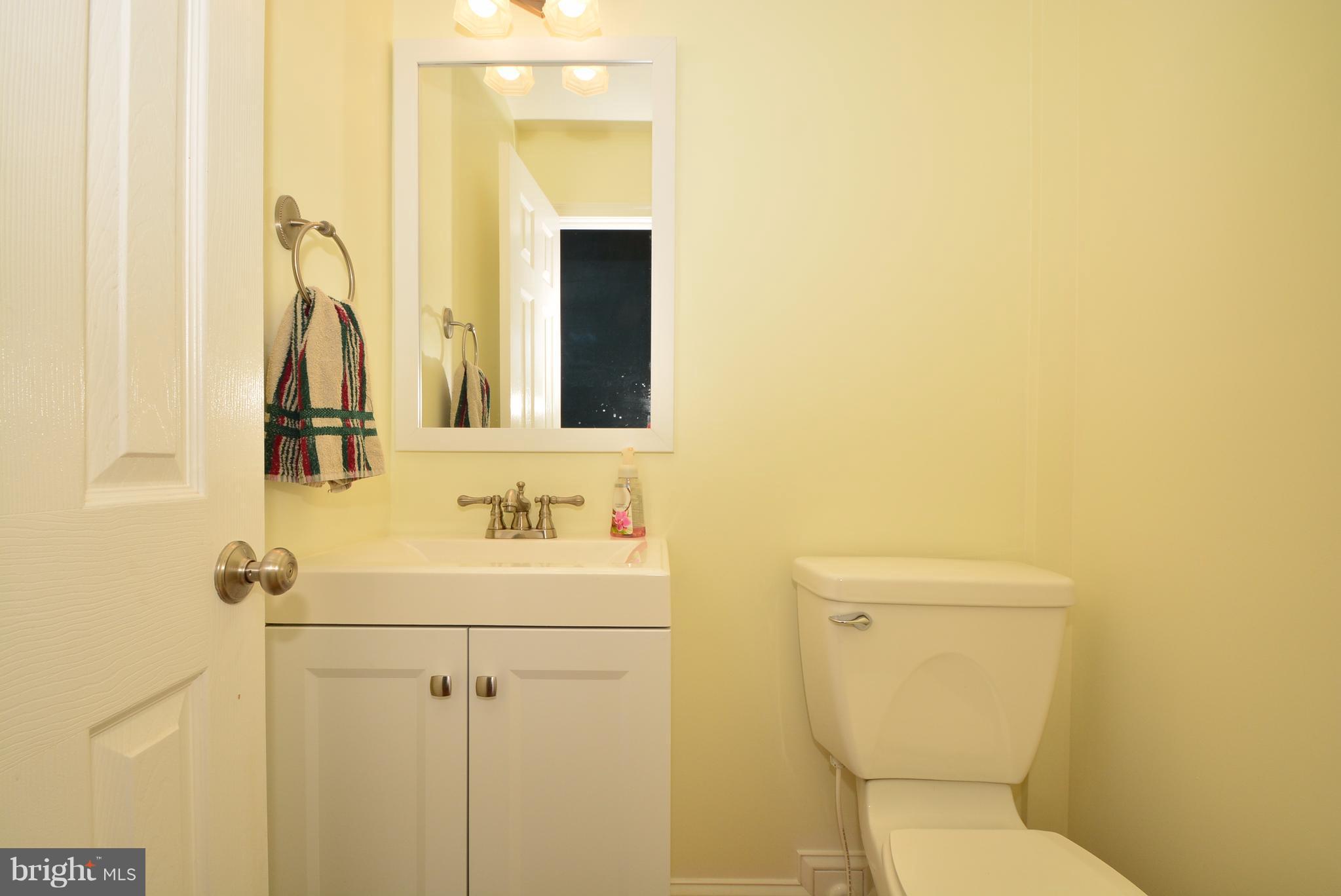 4528 Ridge Road Baltimore, MD 21236 - Photo 22 of 30 Bath