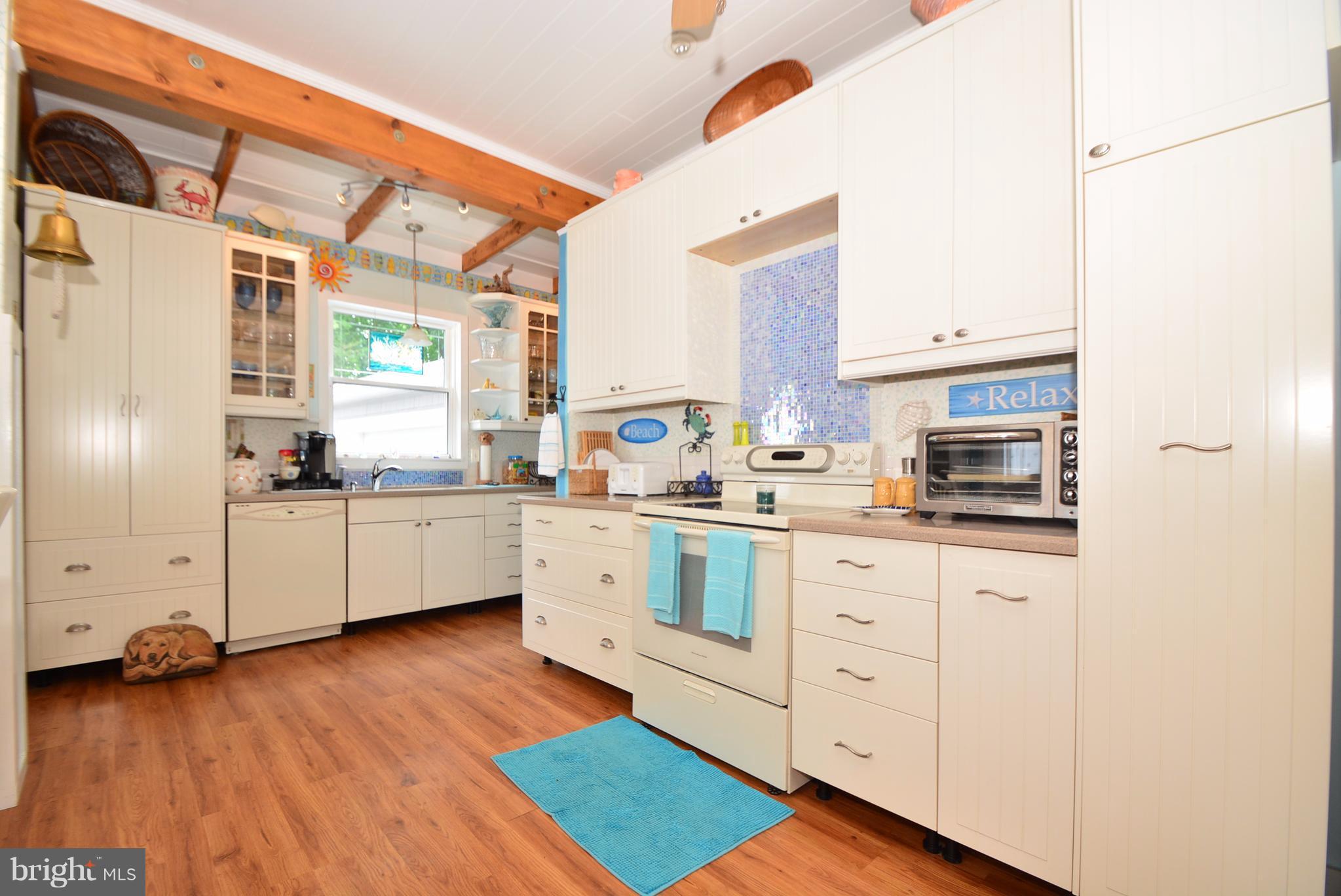 4528 Ridge Road Baltimore, MD 21236 - Photo 6 of 30 Kitchen