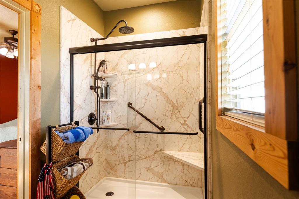 2211 Mc Alpin Road Midlothian, TX 76065 - Photo 32 of 37 ADU Bathroom 1