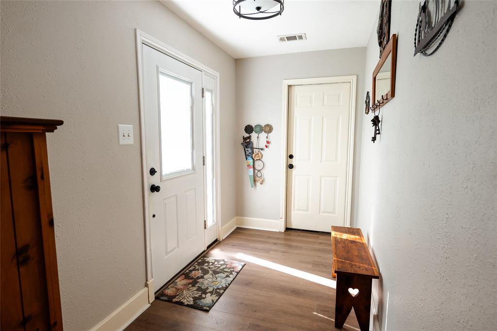 2211 Mc Alpin Road Midlothian, TX 76065 - Photo 8 of 37 Side entry