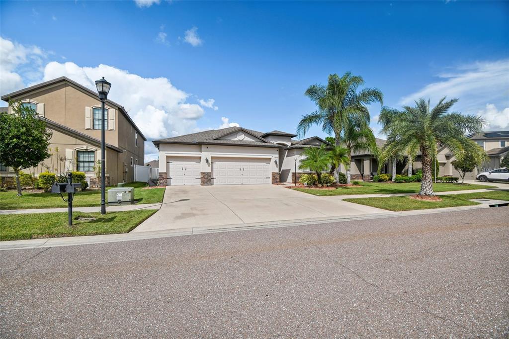 13807 Felix Will Road Riverview, FL 33579 - Photo 6 of 91