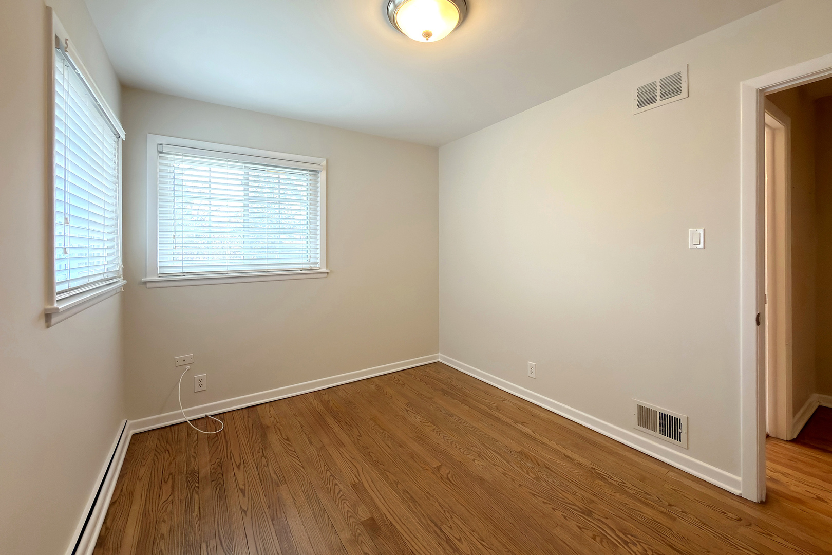 240 Hatlen Avenue Mount Prospect, IL 60056 - Photo 25 of 34